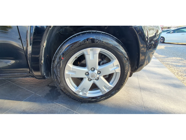 Toyota Rav4 2.2 D-CAT 4WD - автомобили, коли, обяви за нови и употребявани 9