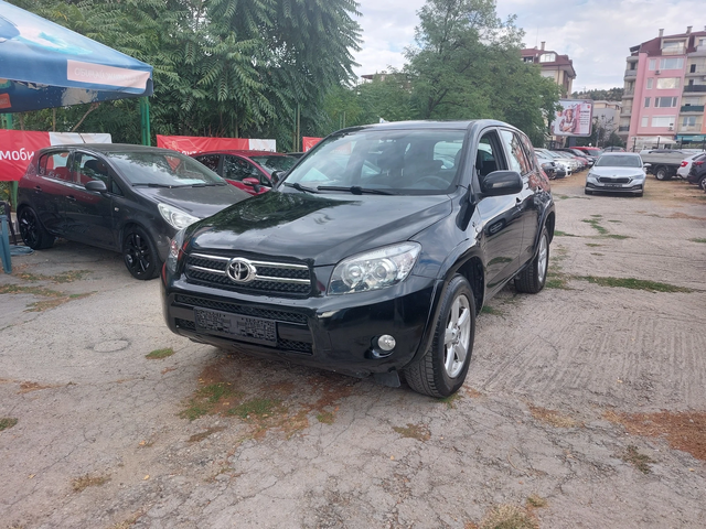 Toyota Rav4 2.2D* 6-Speed.* - автомобили, коли, обяви за нови и употребявани 0