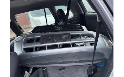 Toyota Rav4 - автомобили, коли, обяви за нови и употребявани 8