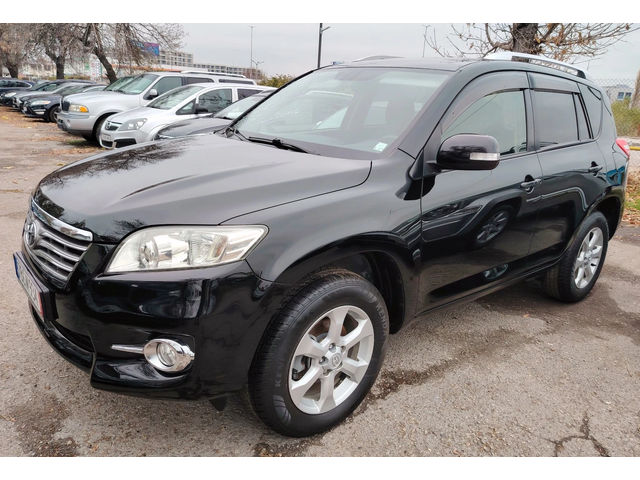 Toyota Rav4 2.2D4D/LUXORY - автомобили, коли, обяви за нови и употребявани 1
