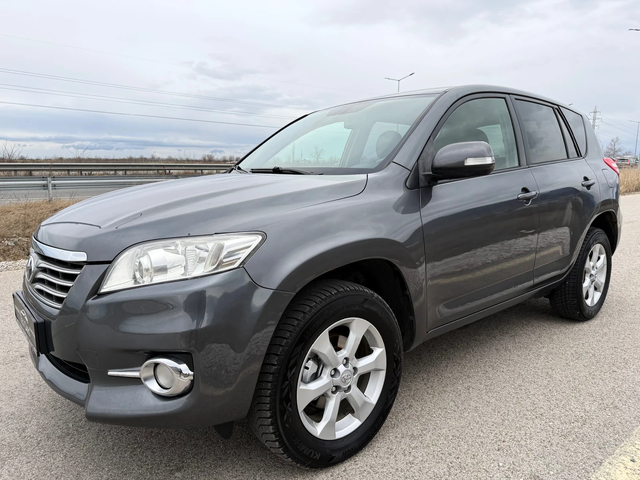 Toyota Rav4 2.0 VVT-i / FULL / AVTOMAT / EXECUTIVE / 4X4 - автомобили, коли, обяви за нови и употребявани 2