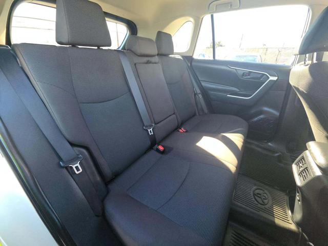 Toyota Rav4 - автомобили, коли, обяви за нови и употребявани 5