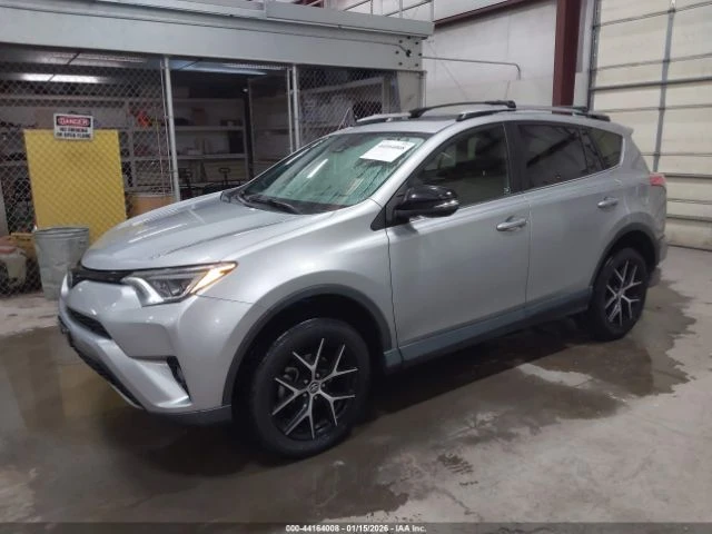 Toyota Rav4 SE - автомобили, коли, обяви за нови и употребявани 2