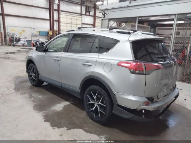 Toyota Rav4 SE - автомобили, коли, обяви за нови и употребявани 3