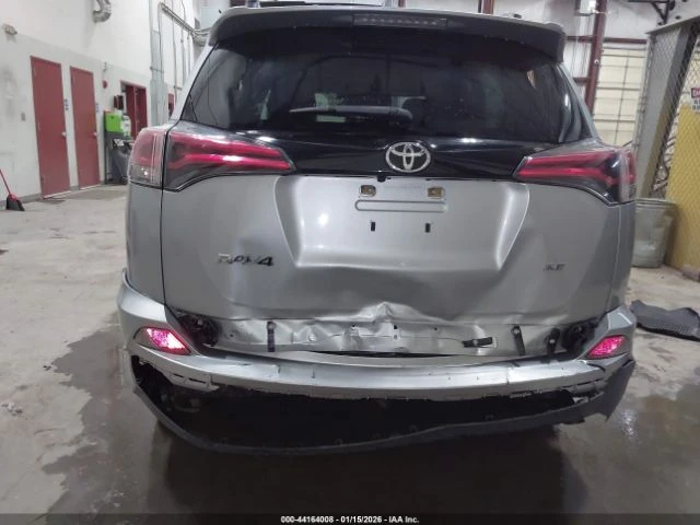Toyota Rav4 SE - автомобили, коли, обяви за нови и употребявани 6