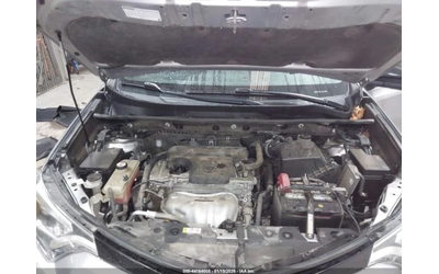 Toyota Rav4 SE - автомобили, коли, обяви за нови и употребявани 9