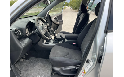 Toyota Rav4 2.2D4D 136кс 4Х4 КЛИТРОНИК ВНОС ИТАЛИЯ - автомобили, коли, обяви за нови и употребявани 7