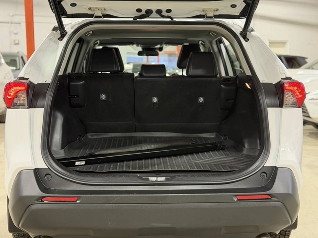 Toyota Rav4 2021| XLE| 2 КЛЮЧА| AWD| CARFAX| КРАЙАН ЦЕНА - автомобили, коли, обяви за нови и употребявани 15