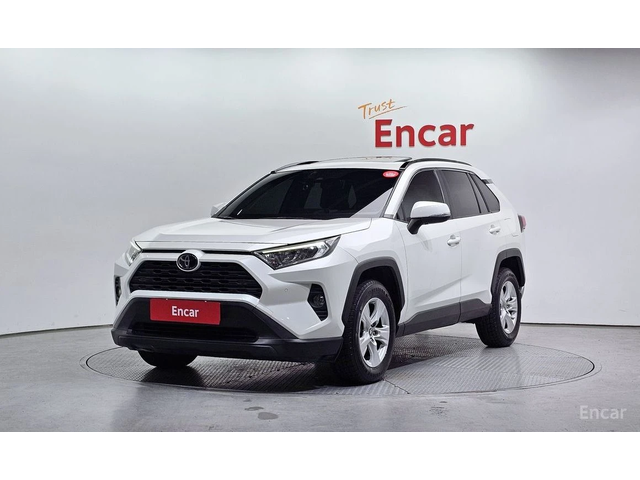 Toyota Rav4 КОЖА* 4 ПОДГРЕВА* ПАНОРАМА* ДВА КЛЮЧА - автомобили, коли, обяви за нови и употребявани 0
