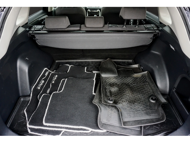 Toyota Rav4 2.5 Hybrid - автомобили, коли, обяви за нови и употребявани 15