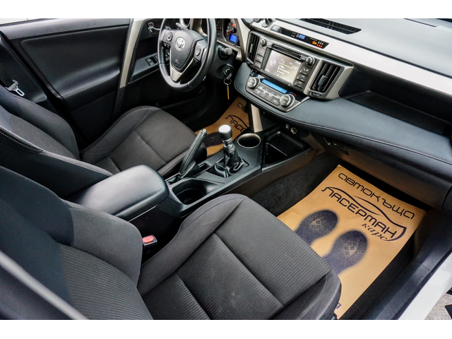 Toyota Rav4 2.0 D-4D ACTIVE - автомобили, коли, обяви за нови и употребявани 11