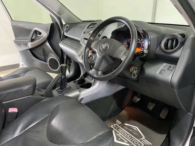 Toyota Rav4 - автомобили, коли, обяви за нови и употребявани 6