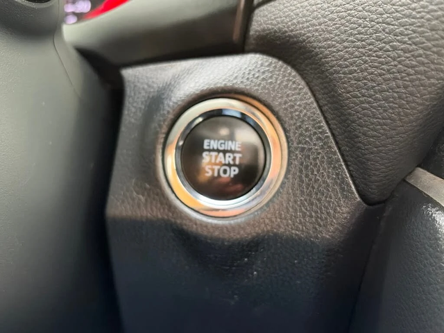 Toyota Rav4 XLE * АвтоКредит* (ЦЕНА ДО БГ) - автомобили, коли, обяви за нови и употребявани 11