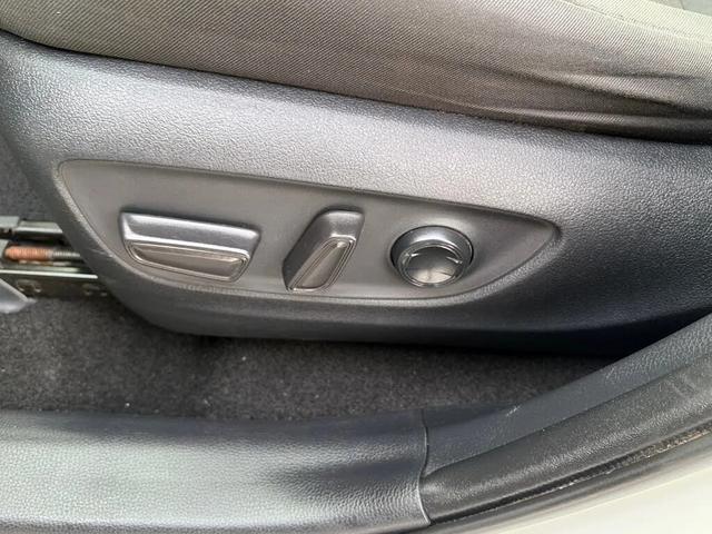 Toyota Rav4 XLE * АвтоКредит* (ЦЕНА ДО БГ) - автомобили, коли, обяви за нови и употребявани 7