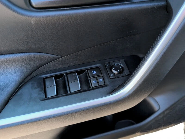 Toyota Rav4 * АвтоКредит * (ЦЕНА ДО БГ) - автомобили, коли, обяви за нови и употребявани 14