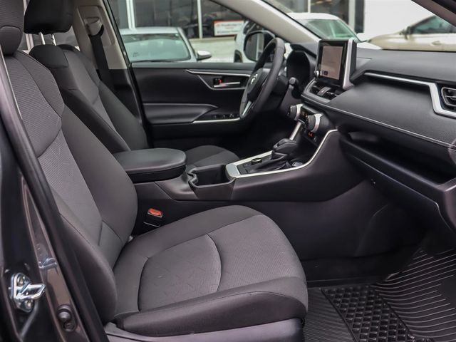 Toyota Rav4 Hybrid* XLE* AWD* АвтоКредит* (ЦЕНА ДО БГ) - автомобили, коли, обяви за нови и употребявани 11