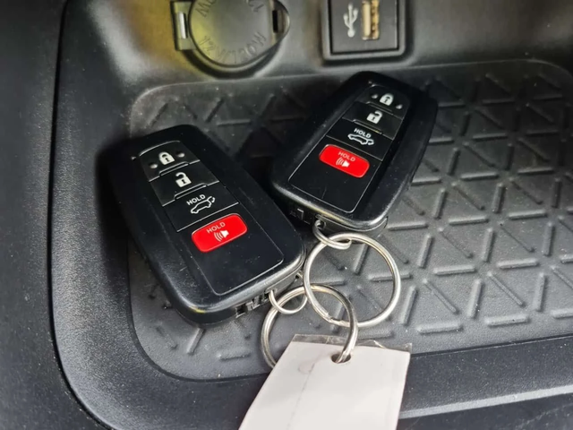 Toyota Rav4 * XLE * CARFAX * 2 КЛЮЧА * KEYLESS * ПОДГРЕВ - автомобили, коли, обяви за нови и употребявани 16