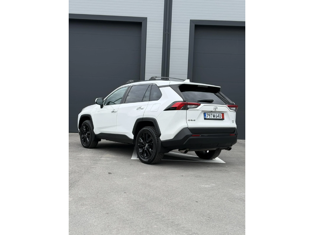 Toyota Rav4 * AWD* НАЛИЧНА В БГ* ПОДГРЕВ* ШИБЕДАХ - автомобили, коли, обяви за нови и употребявани 1