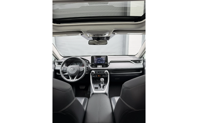 Toyota Rav4 * AWD* НАЛИЧНА В БГ* ПОДГРЕВ* ШИБЕДАХ - автомобили, коли, обяви за нови и употребявани 6