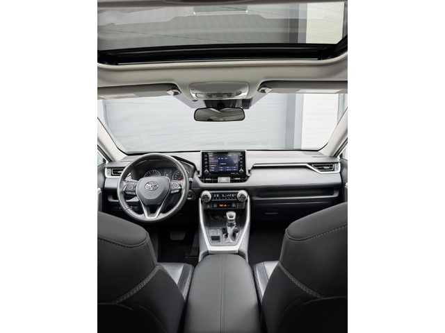 Toyota Rav4 * AWD* НАЛИЧНА В БГ* ПОДГРЕВ* ШИБЕДАХ - автомобили, коли, обяви за нови и употребявани 6
