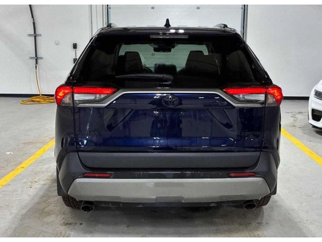 Toyota Rav4 Limited| ПОДГРЕВИ| ОБДУХВАНЕ| ШИБИДАХ| 360| CARFAX - автомобили, коли, обяви за нови и употребявани 3
