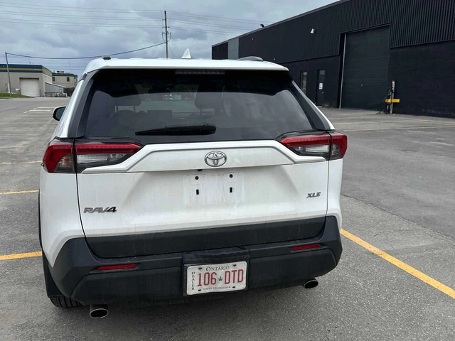Toyota Rav4 * XLE * CARFAX * 2 КЛЮЧА * KEYLESS * ПАНО - автомобили, коли, обяви за нови и употребявани 3