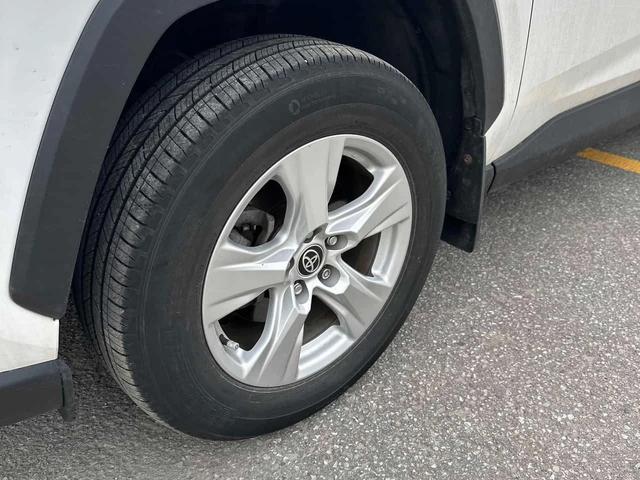 Toyota Rav4 * XLE * CARFAX * 2 КЛЮЧА * KEYLESS * ПАНО - автомобили, коли, обяви за нови и употребявани 6