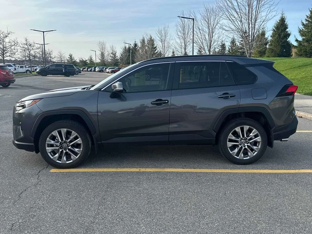Toyota Rav4 * XLE * CARFAX * 2 КЛЮЧА * KEYLESS * ПОДГРЕВИ - автомобили, коли, обяви за нови и употребявани 1
