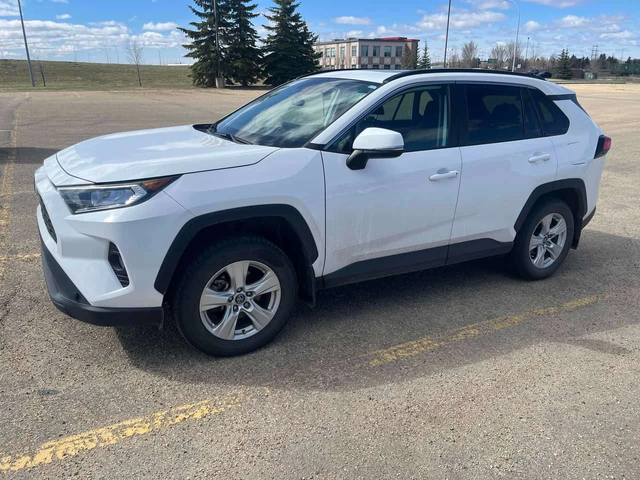 Toyota Rav4 XLE AWD * ПОДГРЕВ НА ВОЛАНА/СЕДАЛКИ* ПАНОРАМА* - автомобили, коли, обяви за нови и употребявани 0