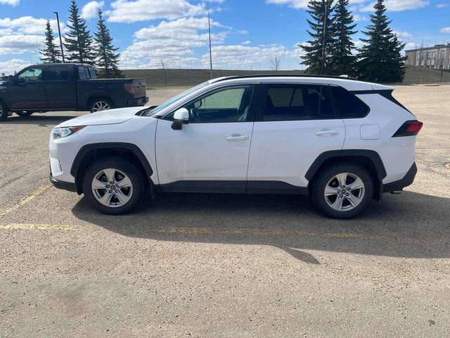 Toyota Rav4 XLE AWD * ПОДГРЕВ НА ВОЛАНА/СЕДАЛКИ* ПАНОРАМА* - автомобили, коли, обяви за нови и употребявани 2