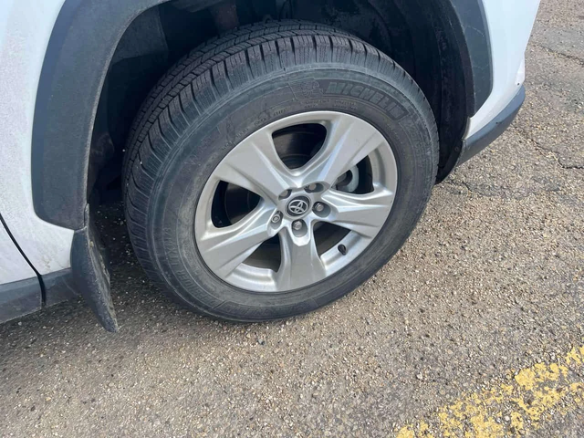 Toyota Rav4 XLE AWD * ПОДГРЕВ НА ВОЛАНА/СЕДАЛКИ* ПАНОРАМА* - автомобили, коли, обяви за нови и употребявани 5