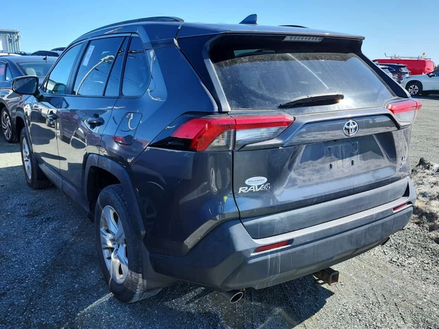 Toyota RAV4 * LE * ПОДГРЕВ * ОТ ЛИЗЕНЗИРАНО ПРЕДСТАВИТЕЛСТВО - автомобили, коли, обяви за нови и употребявани 3