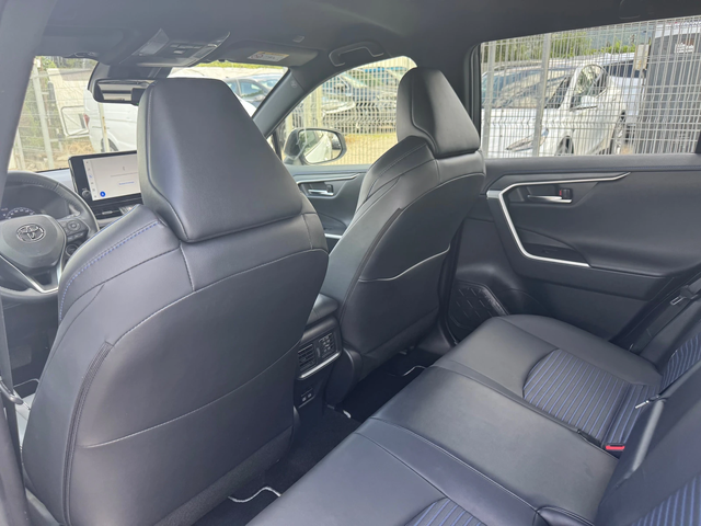 Toyota Rav4 - автомобили, коли, обяви за нови и употребявани 11