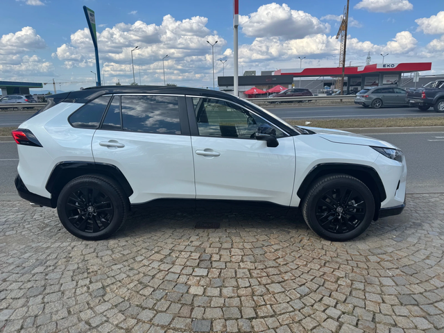 Toyota Rav4 - автомобили, коли, обяви за нови и употребявани 5
