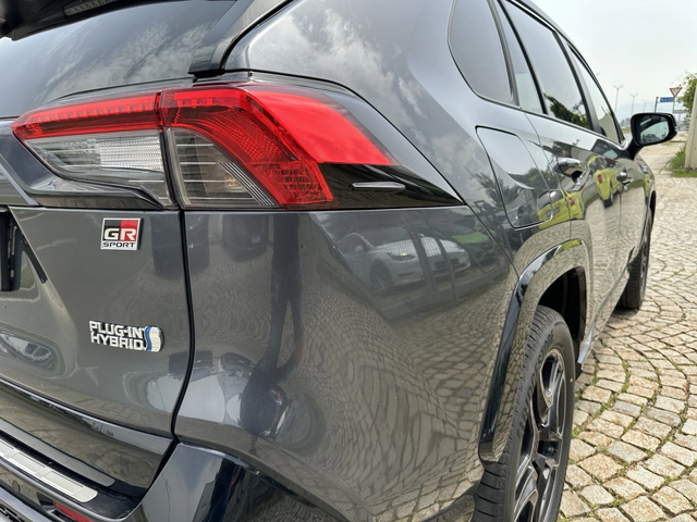 Toyota Rav4 GR/PLUG-IN HYBRID/306.PS 4x4 - автомобили, коли, обяви за нови и употребявани 6