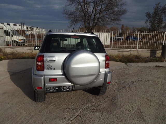Toyota Rav4 - автомобили, коли, обяви за нови и употребявани 2