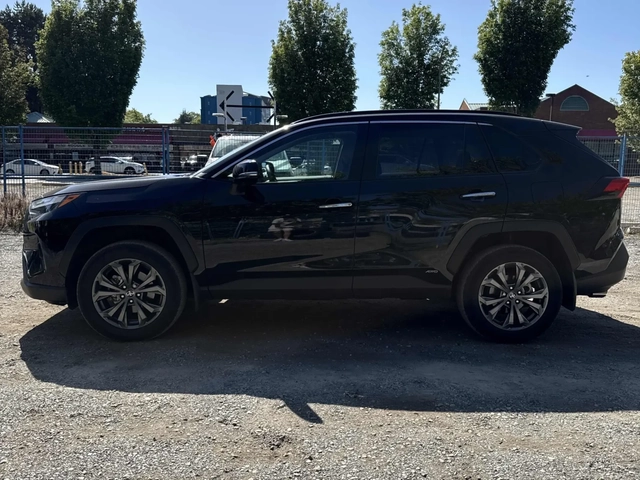 Toyota Rav4 Hybrid Limited * FULL * CARFAX - автомобили, коли, обяви за нови и употребявани 2