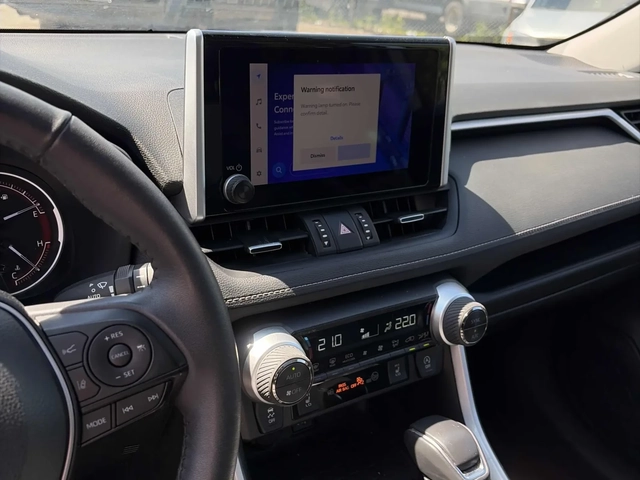 Toyota Rav4 XLE AWD * ПАНОРАМА * ПОДГРЕВИ * Keyless * CARFAX - автомобили, коли, обяви за нови и употребявани 9