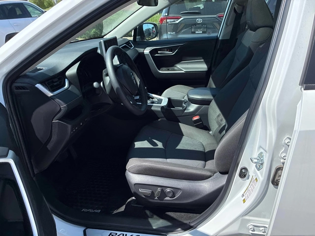 Toyota Rav4 Hybrid XLE * 2 КЛЮЧА * ПАНОРАМА * CARFAX - автомобили, коли, обяви за нови и употребявани 6