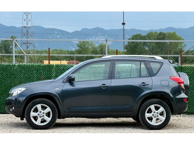 Toyota RAV4 2.2D-CAT ИТАЛИЯ - автомобили, коли, обяви за нови и употребявани 3
