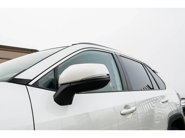 Toyota Rav4 Hybrid XLE AWD - автомобили, коли, обяви за нови и употребявани 4