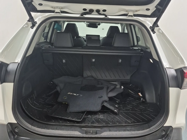 Toyota Rav4 Hybrid Limited AWD - автомобили, коли, обяви за нови и употребявани 10