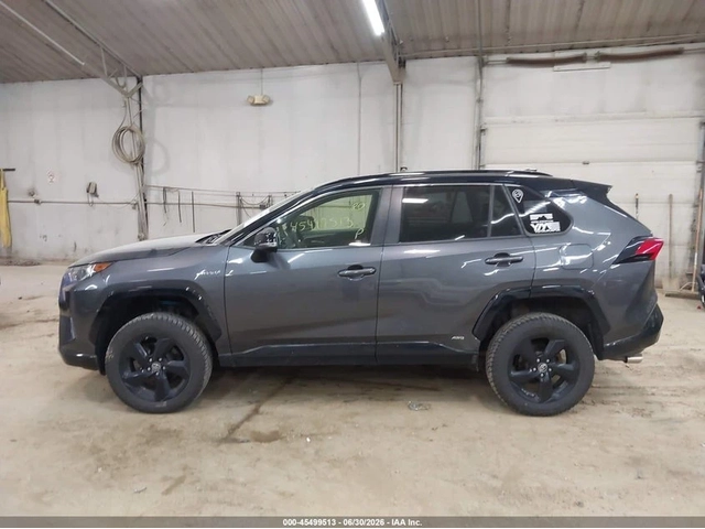 Toyota Rav4 Hybrid XSE - автомобили, коли, обяви за нови и употребявани 11