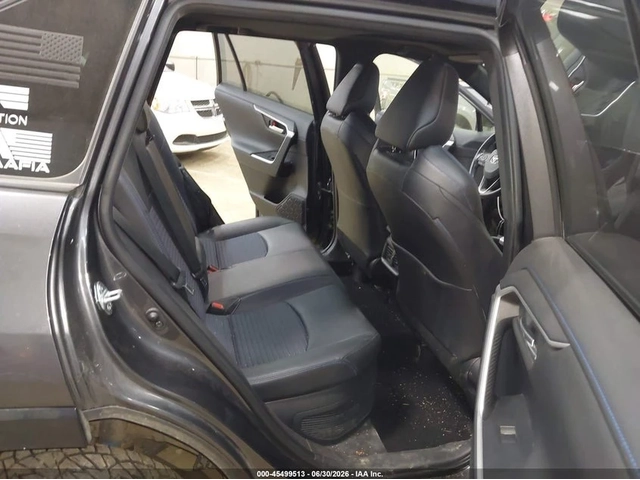 Toyota Rav4 Hybrid XSE - автомобили, коли, обяви за нови и употребявани 7