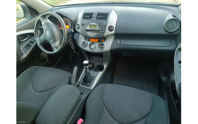 Toyota Rav4 - автомобили, коли, обяви за нови и употребявани 11