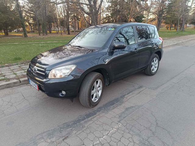 Toyota Rav4 - автомобили, коли, обяви за нови и употребявани 2