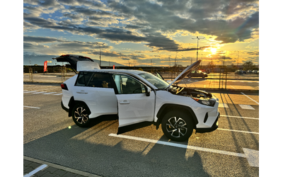 toyota-rav4-awd-2-5-dohc-automatic-8-speed-registrirana - 3