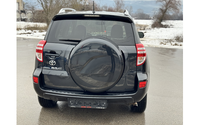 Toyota Rav4 d4d FaceLift - автомобили, коли, обяви за нови и употребявани 6
