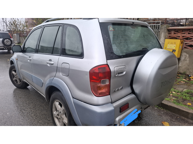 Toyota Rav4 VVTI - автомобили, коли, обяви за нови и употребявани 4