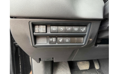 Toyota Sequoia 3.5L 6cyl 4WD - автомобили, коли, обяви за нови и употребявани 10